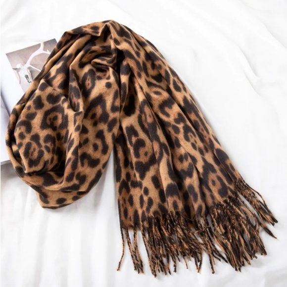 ANIMAL PRINT SCARF - Picture 2 of 2